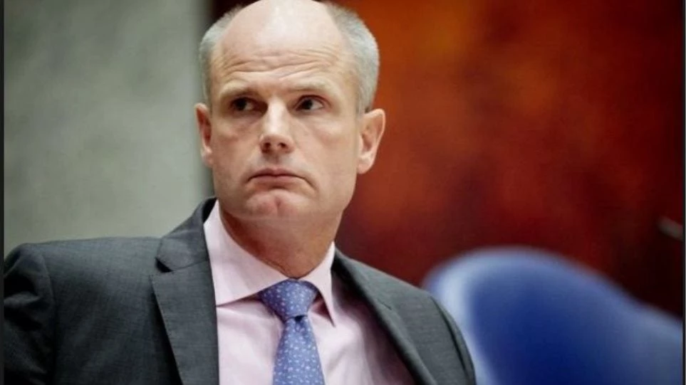 Επιμένει ο Ολλανδός ΥΠΕΞ: Αλβανία και πΓΔΜ δεν είναι ακόμα έτοιμες να μπουν στην Ε.Ε.